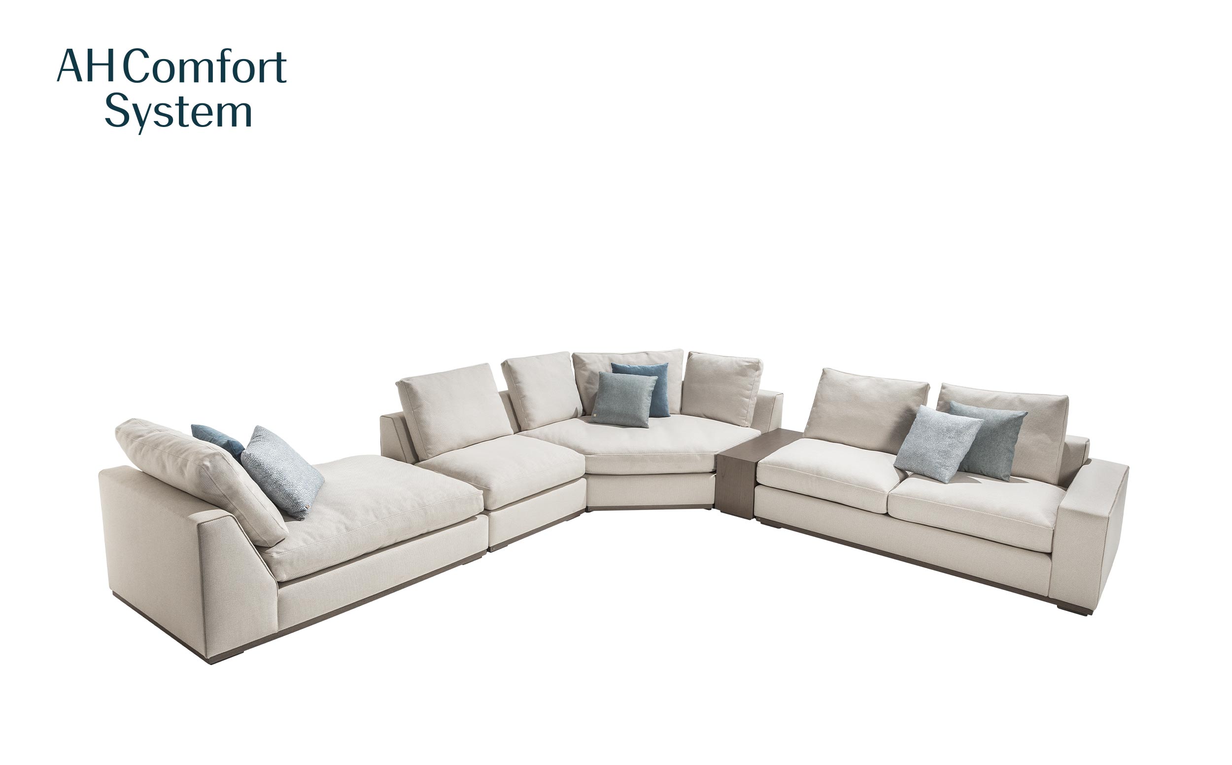 Galapagos Sectional | Adriana Hoyos | Worldwide