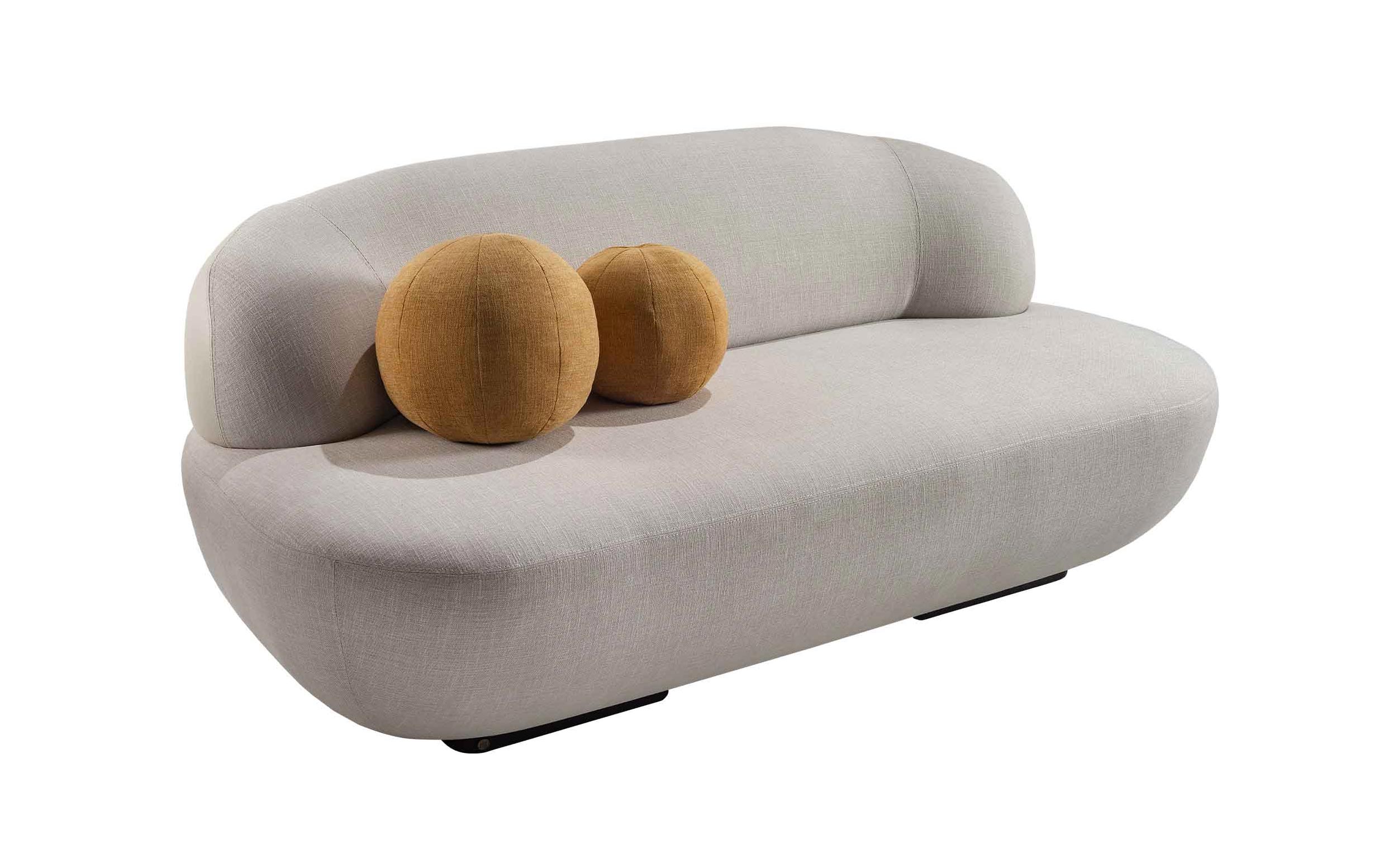 LUA LOVESEAT 100 | Adriana Hoyos | Worldwide